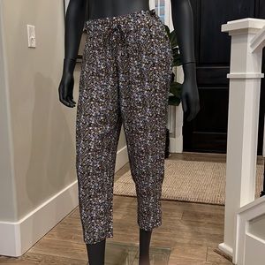 LOFT PRETTY FLORAL TIE WAIST PANTS SIZE MEDIUM